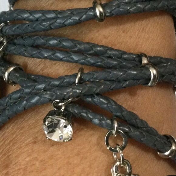 CORAVANA "DAYDREAM" BLACK LEATHER BRACELET W/ SILVER CRYSTAL CHARMS - Picture 4 of 8